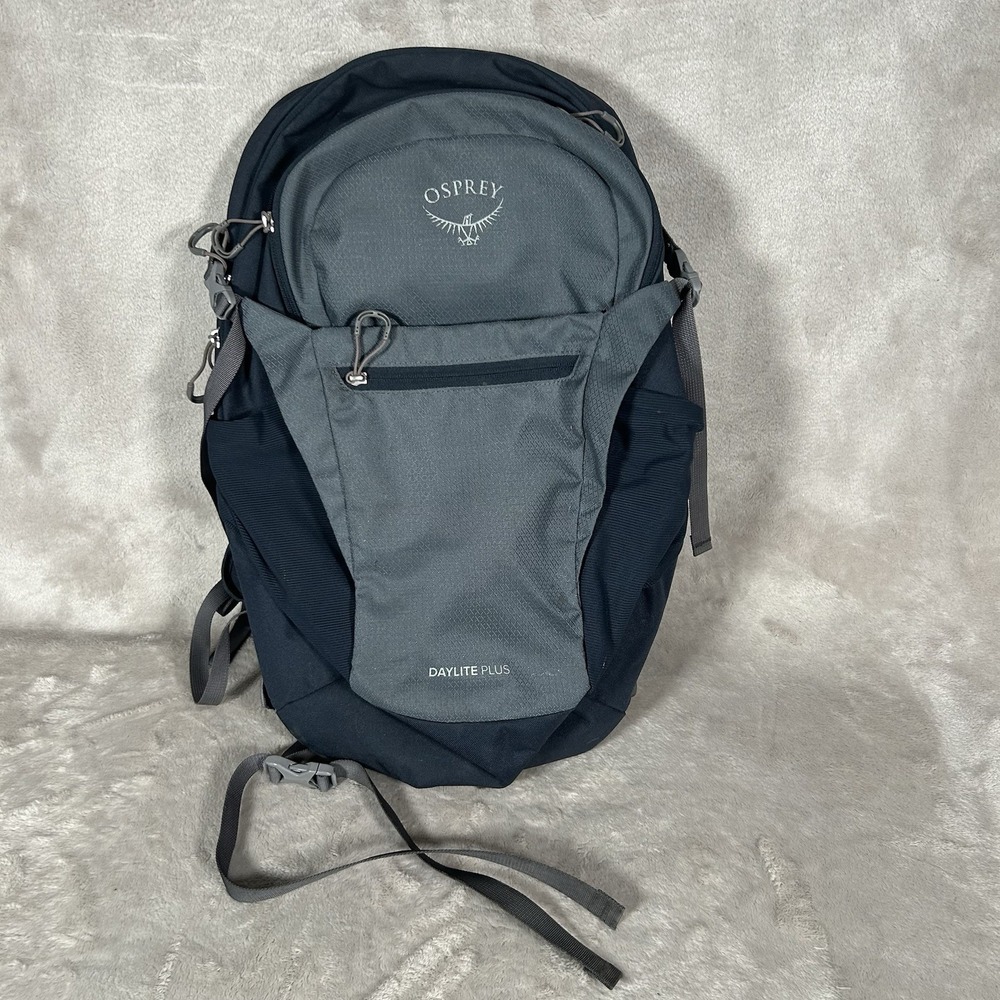 Osprey Daylite Plus 20L Backpack Daypack Hiking Black Outdoor Travel Lightweight